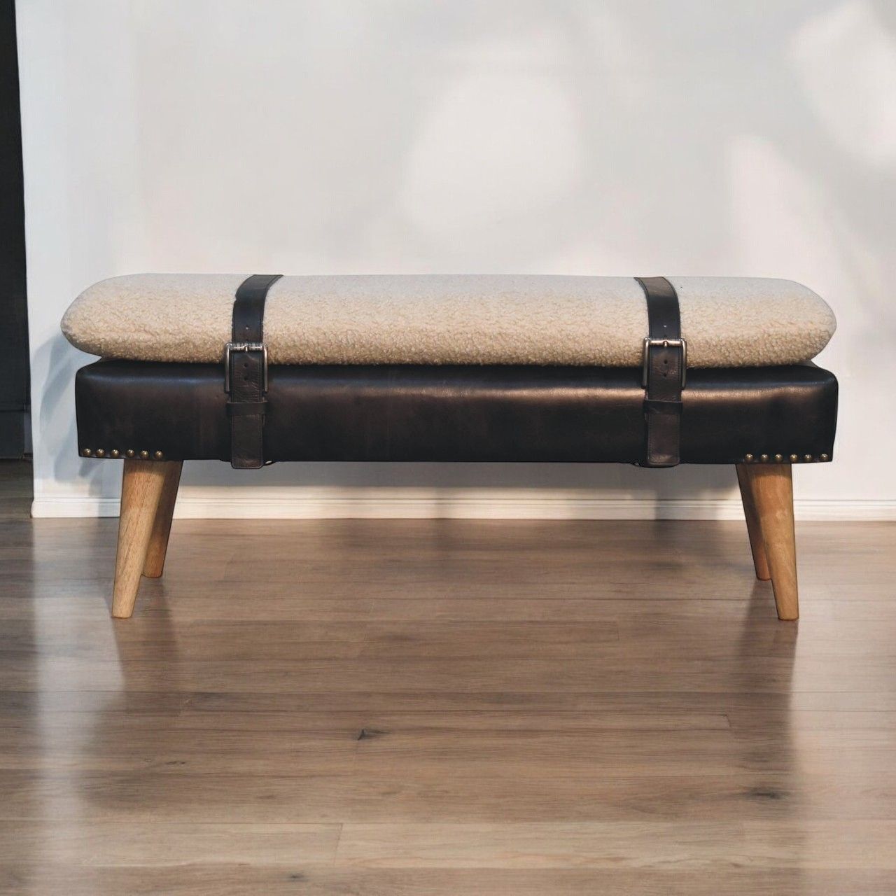 Buffalo - Hide Leather Bench