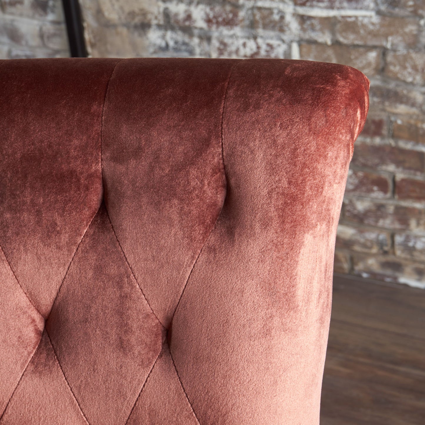 Elegant Velvet Tufted Dining Chair - Blush
