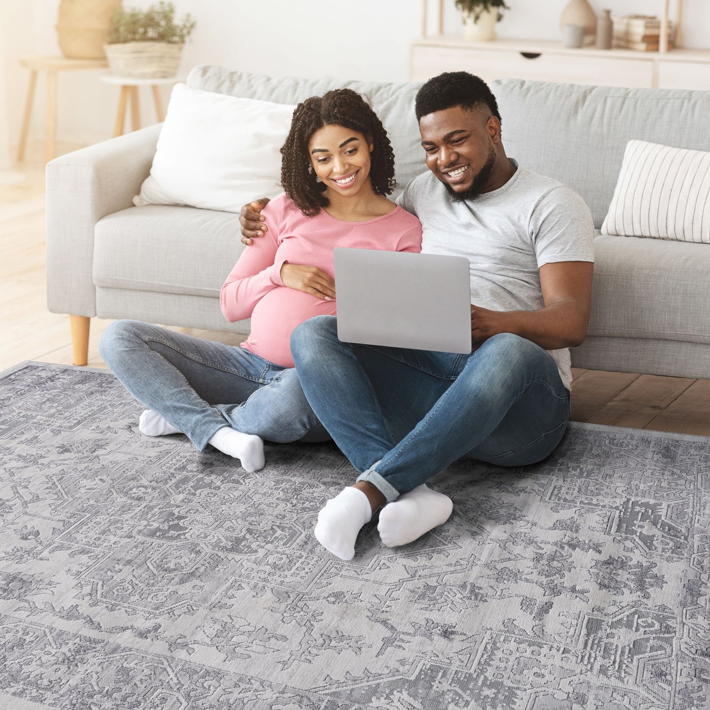 Marfi - 6' X 9' Oriental Area Rug - Silver