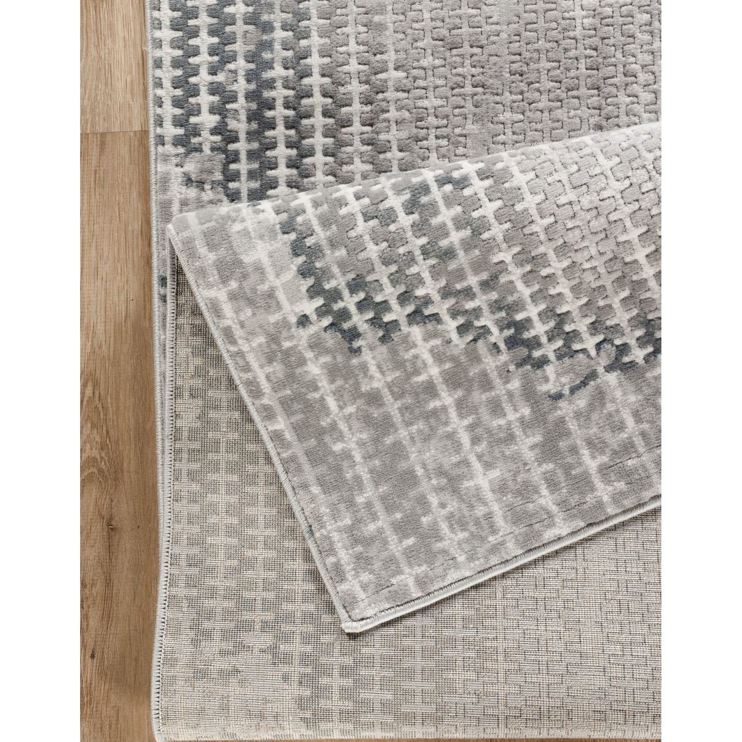 Geometrix - 5'3" X 7'3" Area Rug, Geometric 3D Effect - Ivory / Gray